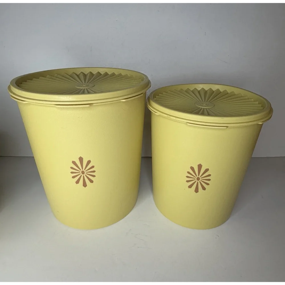 Vintage Tupperware 4-Piece Servalier Canister Set Yellow Harvest Gold Starburst